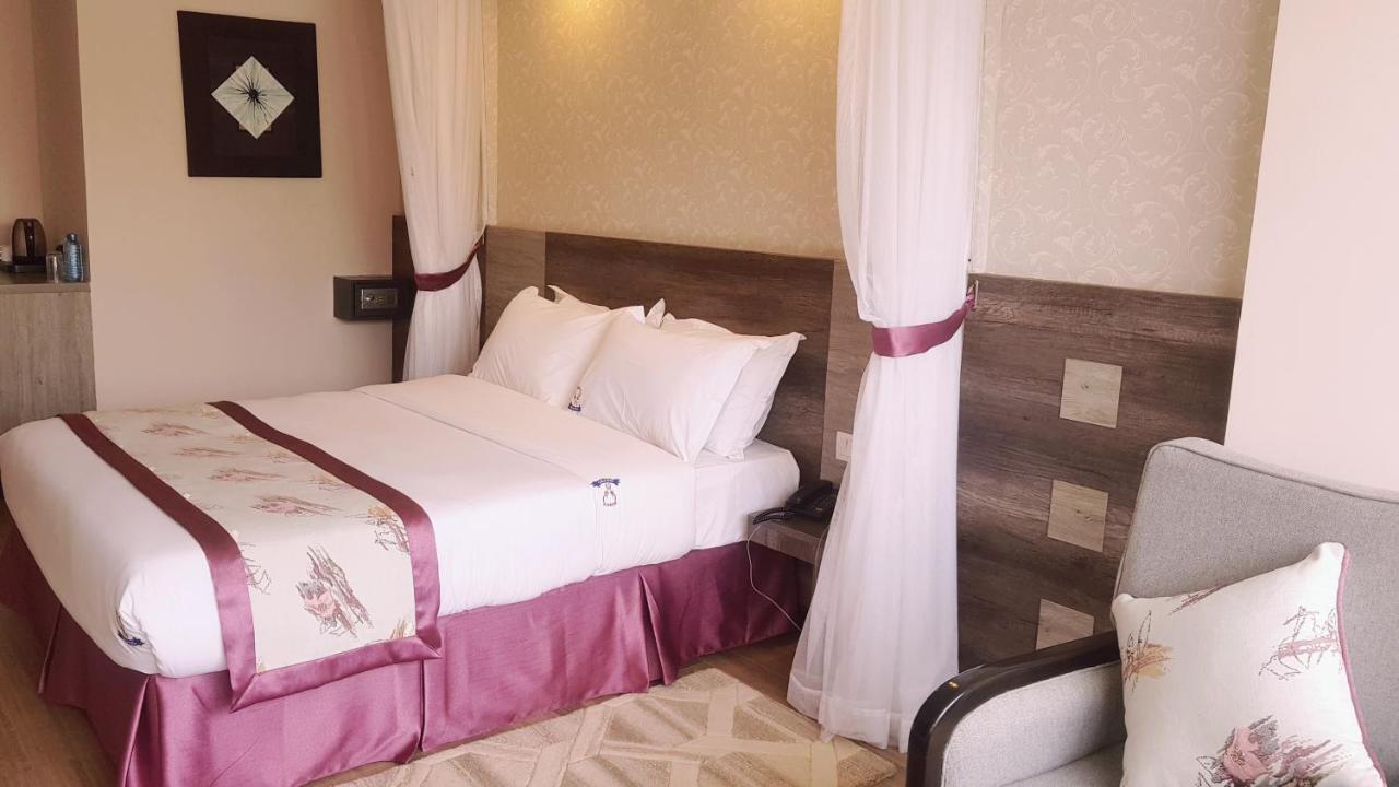 Merica Hotel Накуру Екстериор снимка