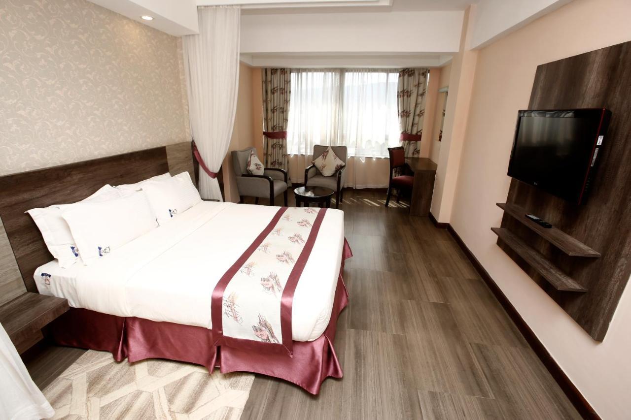 Merica Hotel Накуру Екстериор снимка