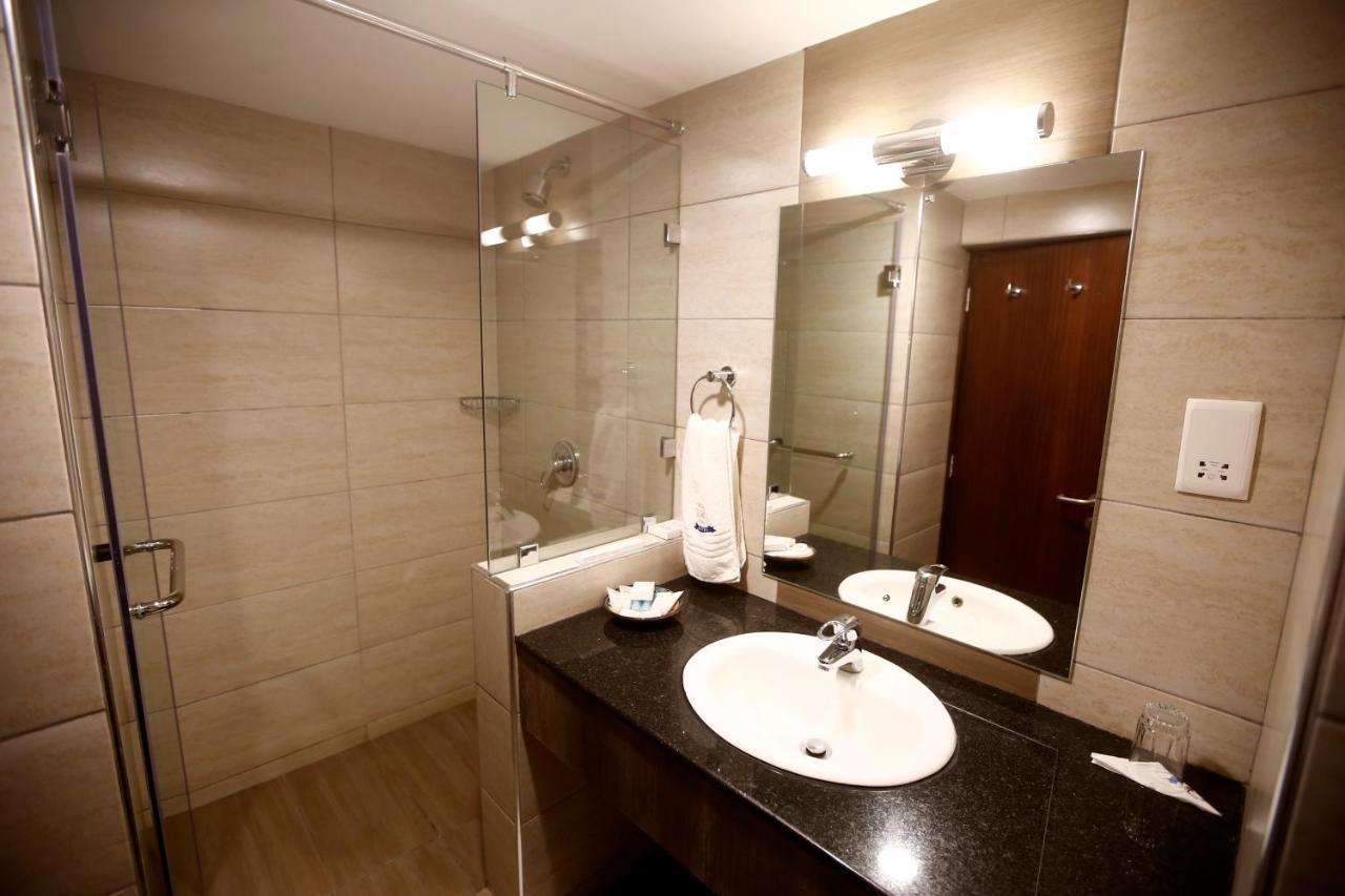 Merica Hotel Накуру Екстериор снимка